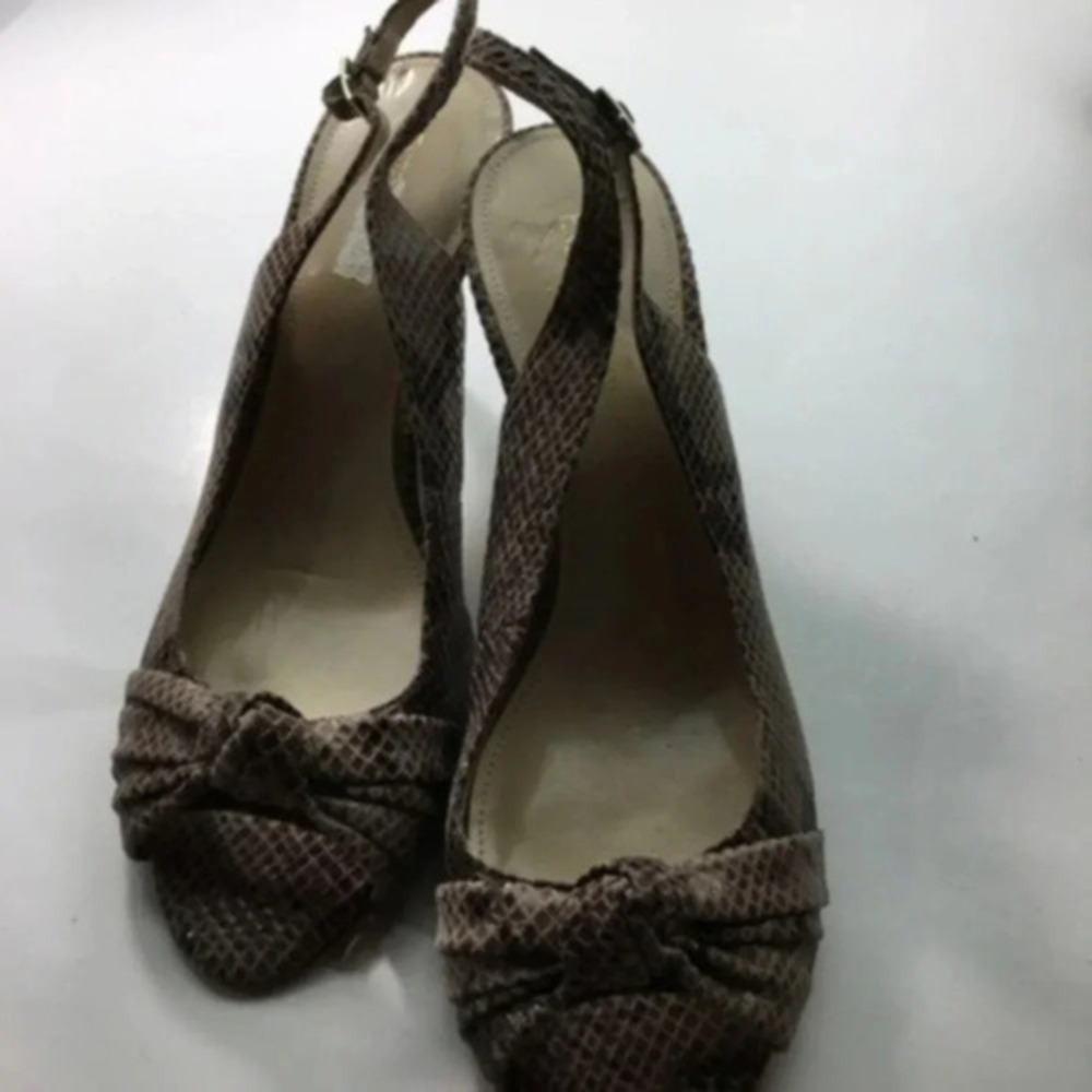 - ENZO. ANGIOLINI 10 M